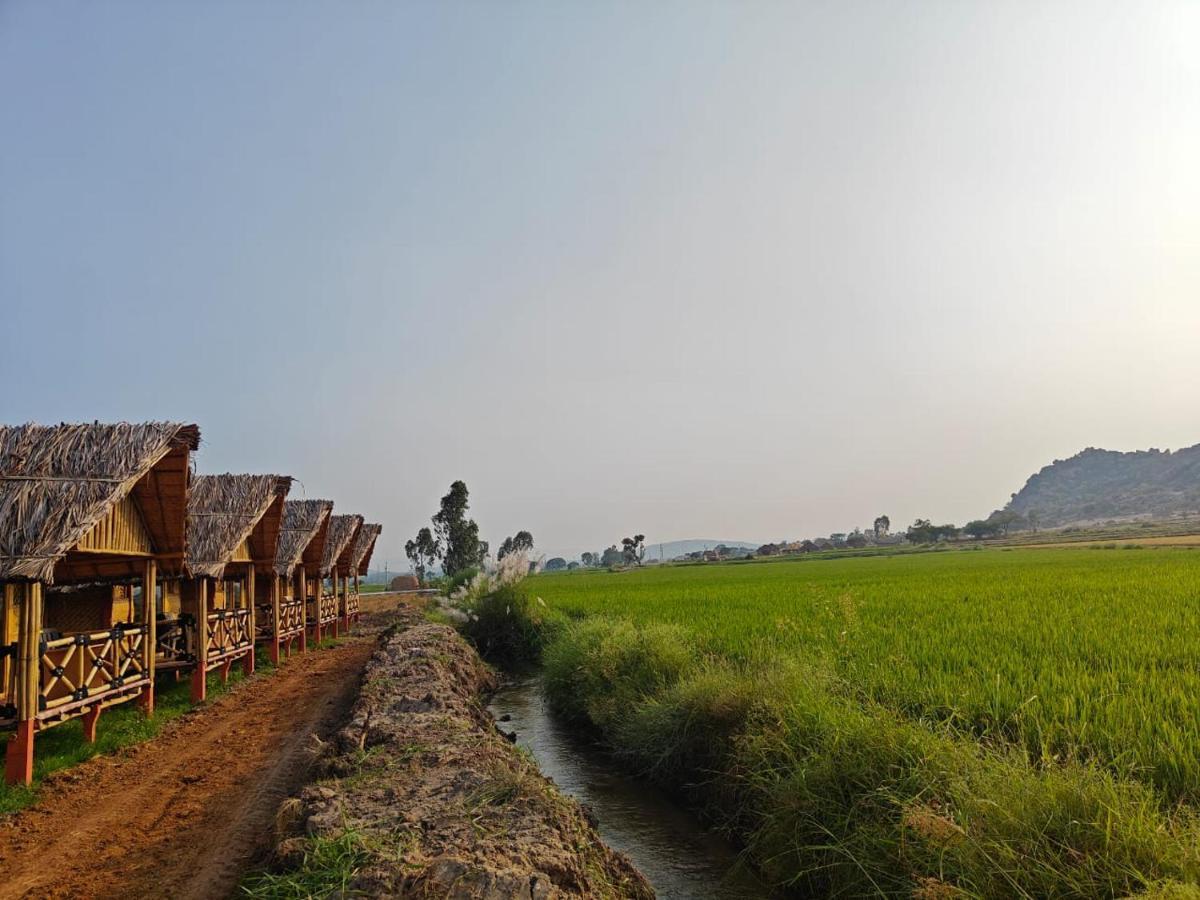 Hotel The Sundown Hampi Exterior foto